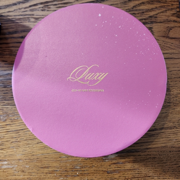 Luxy dirty blonde clip in bun - Picture 3 of 4